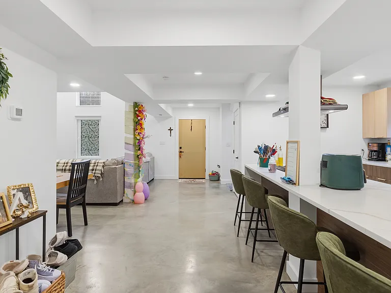 904 Quinnipiac Ave — Photo 39