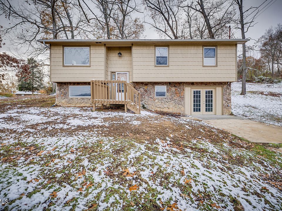 1st image of 186 Woodlawn Cir