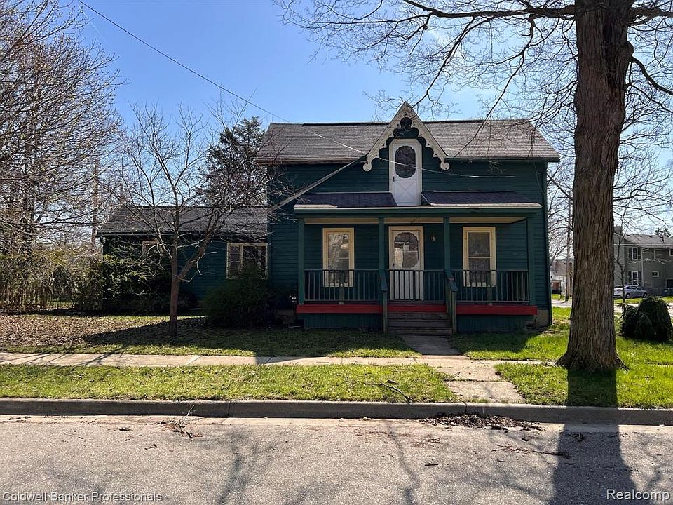 426 Michigan St, Lapeer, MI 48446 Zillow