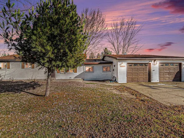 470 Michelson Rd, Houghton Lake, MI 48629