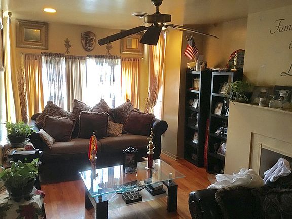4th image of 144 S Sacramento Blvd