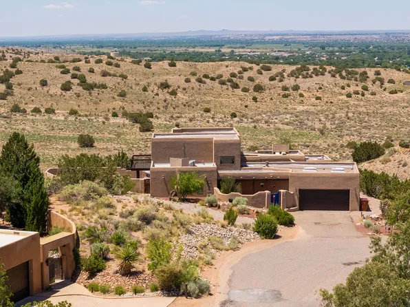 10 Ridge Ct, Placitas, NM 87043