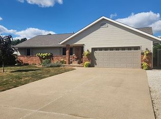 509 Elizabeth Fld, Metamora, IL 61548