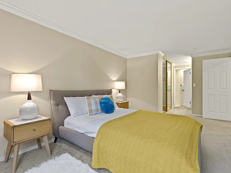 Yarrowood Highlands model bedroom
