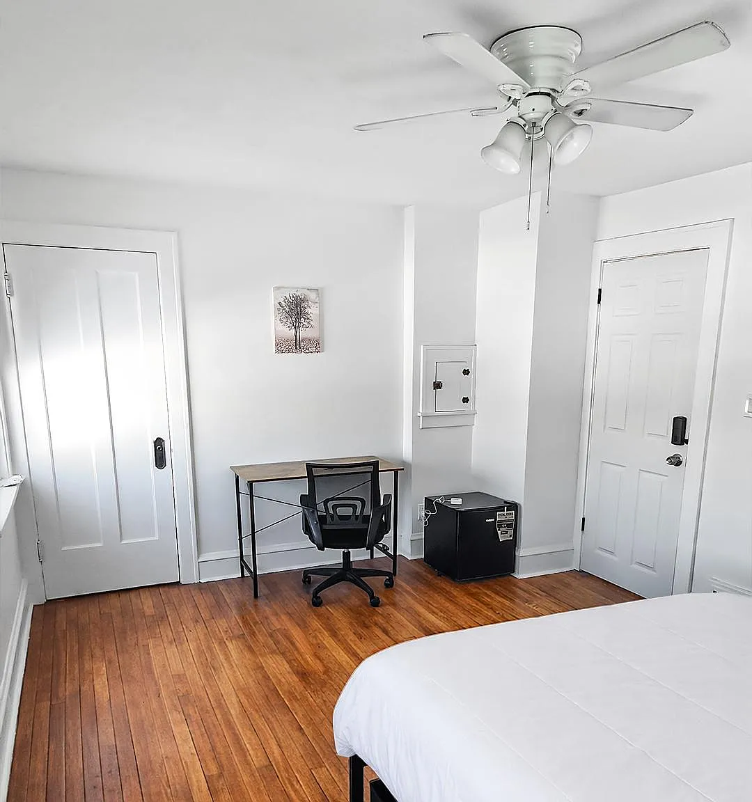 4 bed, 2.0 bath, 1750 sqft, $936 — Photo 2