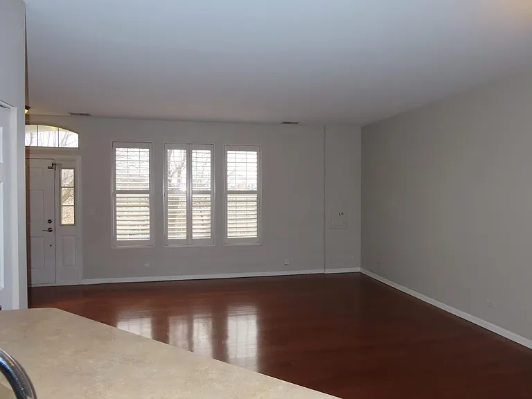 315 Springbrook Trl S — Photo 5