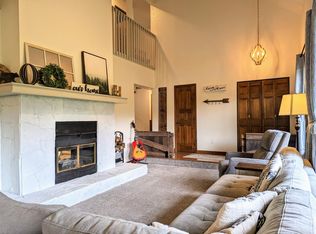 19724 Delphin Cir, Eagle River, AK 99577