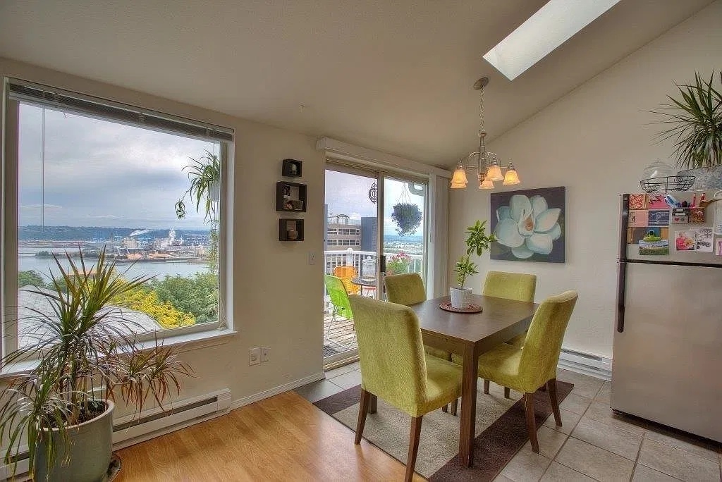 View Condo in Down Town Tacoma! — Photo 3
