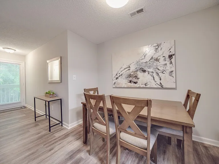 1052 Churchill Downs Ct #I — Photo 30