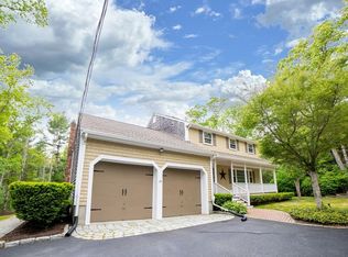 19 Thatcher Rd, Plymouth, MA 02360