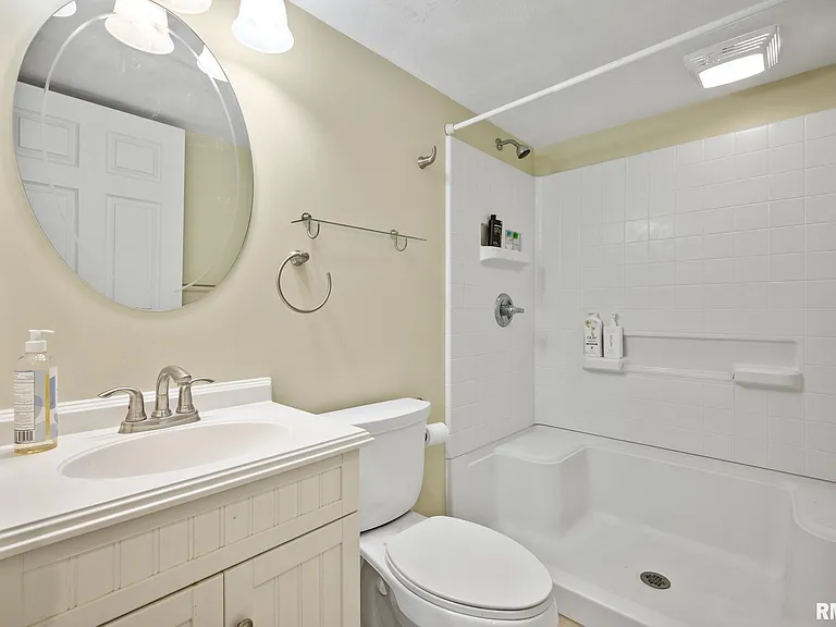 2321 W Kenfield Ct — Photo 26