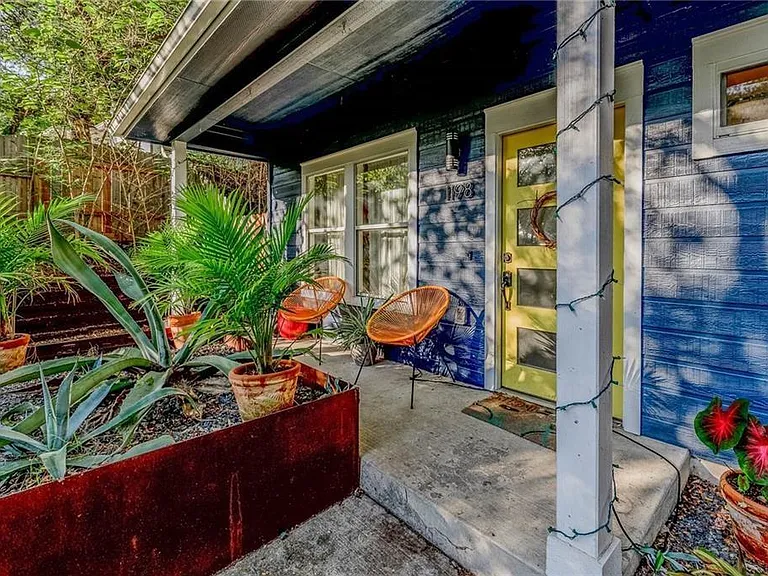 1198 E M Franklin Ave — Photo 5