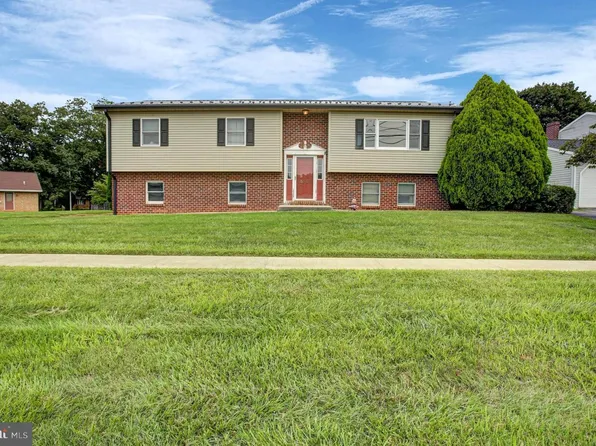 517 N Morris St, Shippensburg, PA 17257