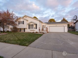 3121 Hampton St, Bismarck, ND 58504