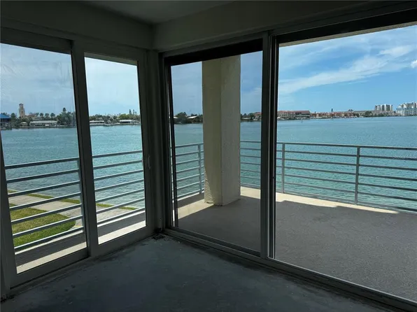 7932 Sailboat Key Blvd S APT 101, South Pasadena, FL 33707
