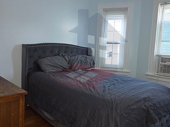 5th image of 1079 Broad St Floor 2