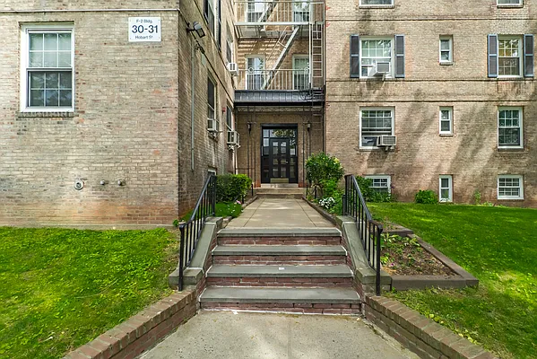 Sold by Keller Williams Realty Landmark II | media 26