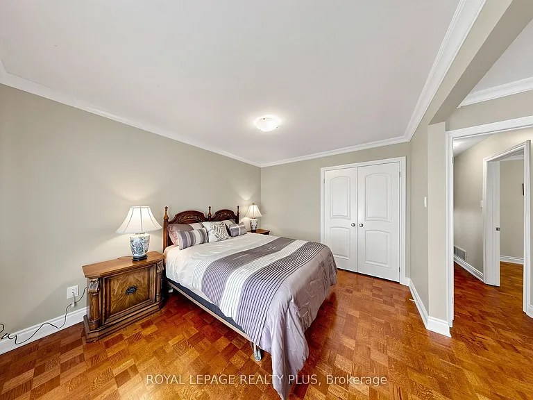 2328 Yolanda Dr — Photo 17