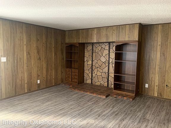 5th image of 4325 SE 22nd St