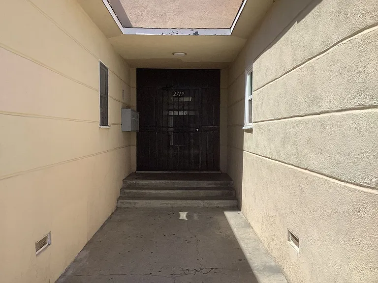 2719 Saturn Ave — Photo 1