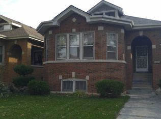 8045 S Oglesby Ave, Chicago, IL