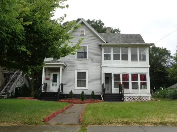 1221 9th St, Rockford, IL 61104