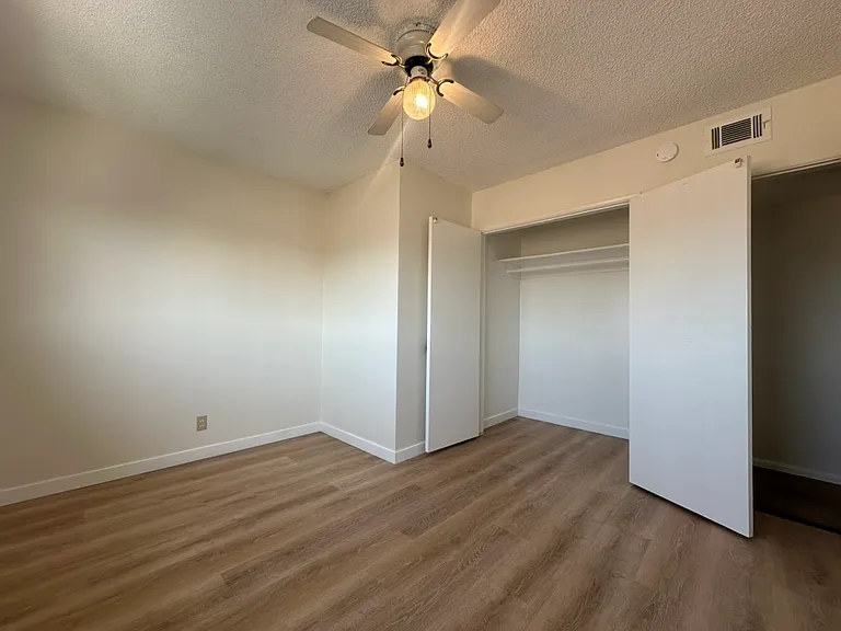 13314 Cordary Ave — Photo 25