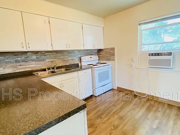 2nd image of 223 E 15th Ave