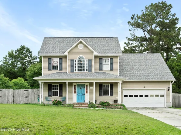 153 Lawndale Lane, Sneads Ferry, NC 28460