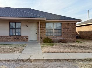 527 N Meredith Ave, Dumas, TX 79029