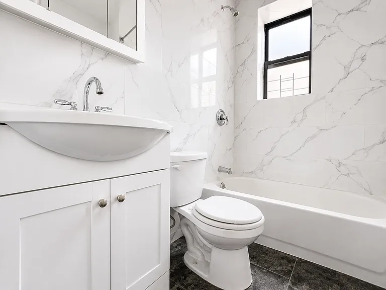 87 Post Ave #54 — Photo 11