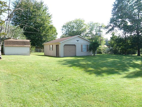 3rd image of 7700 Berkshire Blvd