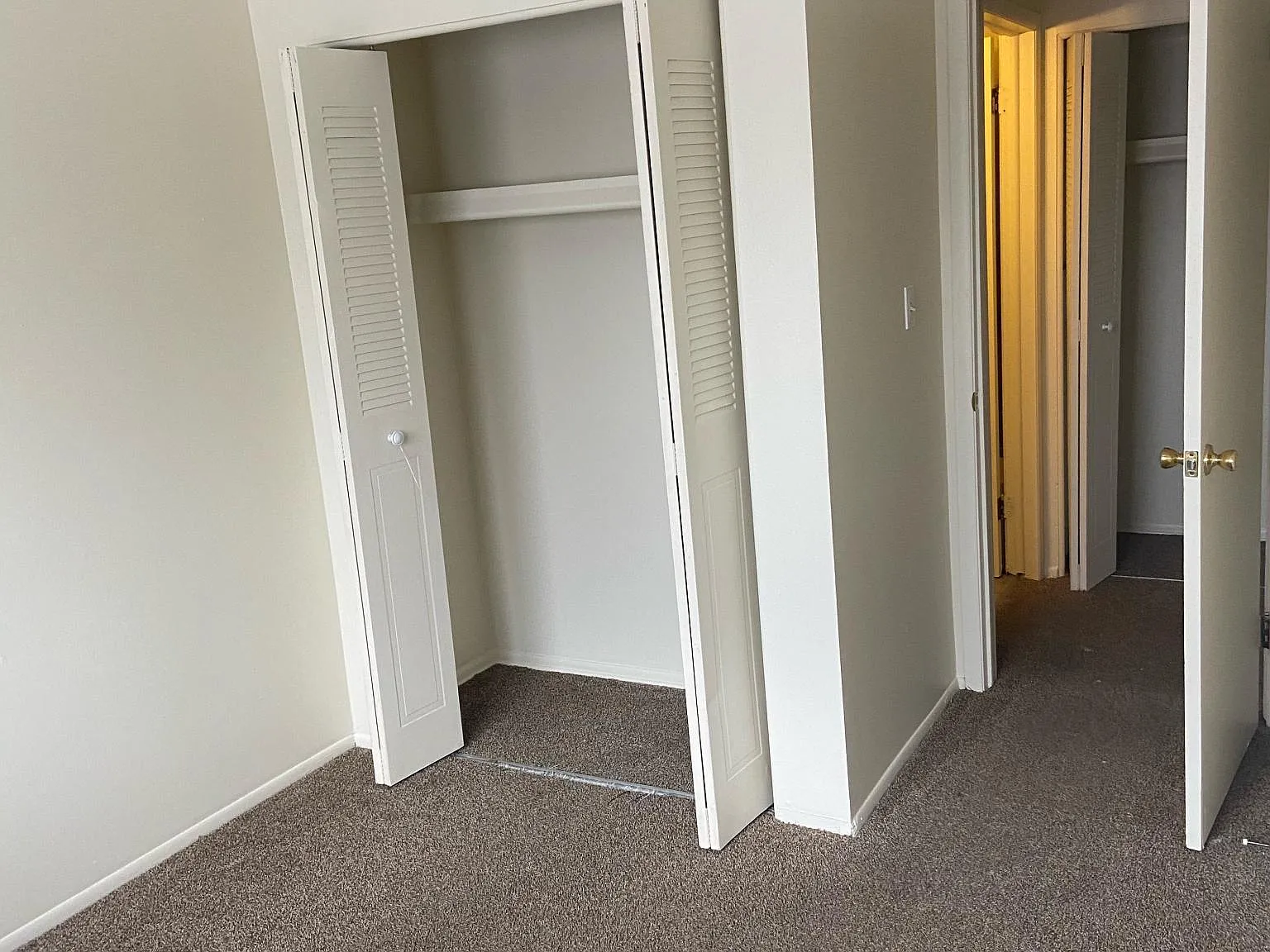 2 bed, 650 sqft, $995 — Photo 4