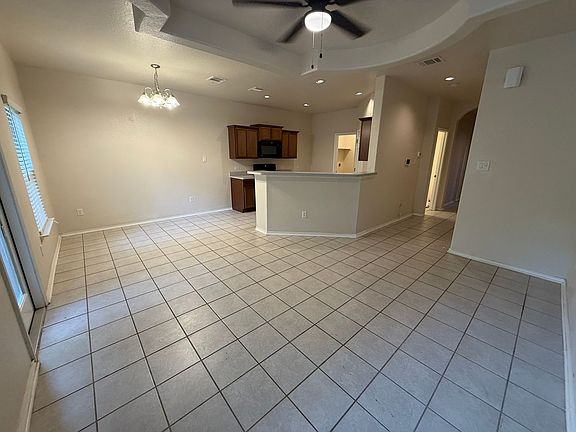 4th image of 1427 Denver Blvd