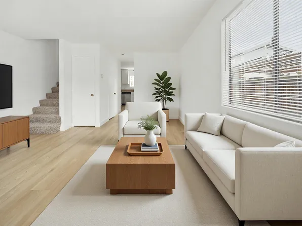 10933 Julius St #D, Oakland, CA 94605