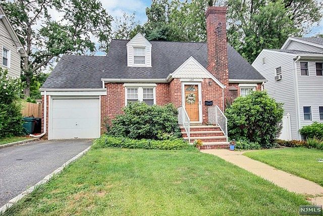 127 E Madison Ave, Dumont, NJ 07628 | Zillow