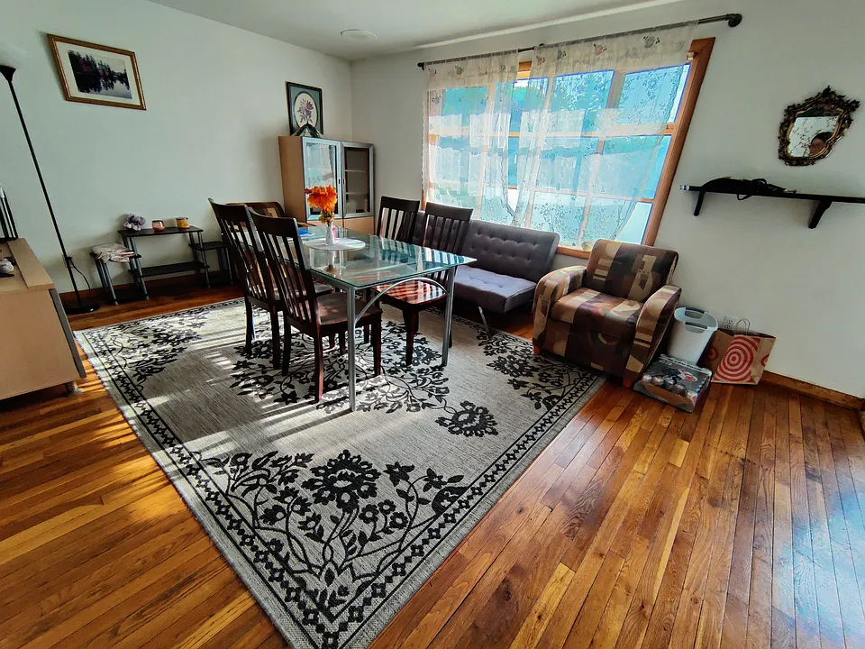125 S Jensen Rd