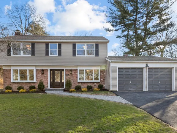 8 Hargrove Drive, Stony Brook, NY 11790
