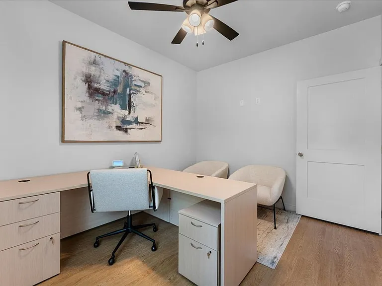818 S Morningside Dr #411 — Photo 28