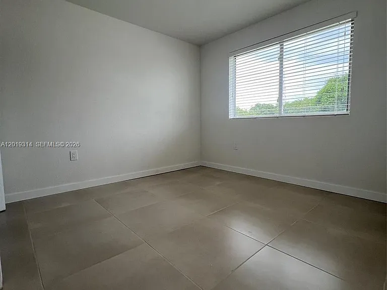 199 S Redland Rd #B5 — Photo 6