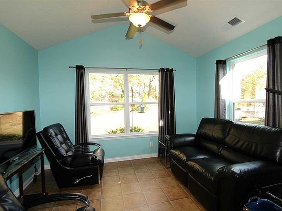 4th image of 4763 Penrose Dr