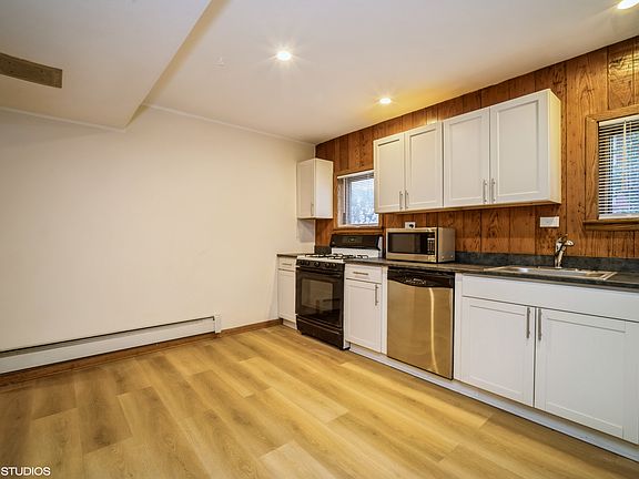 2nd image of 5715 N Cicero Ave #G