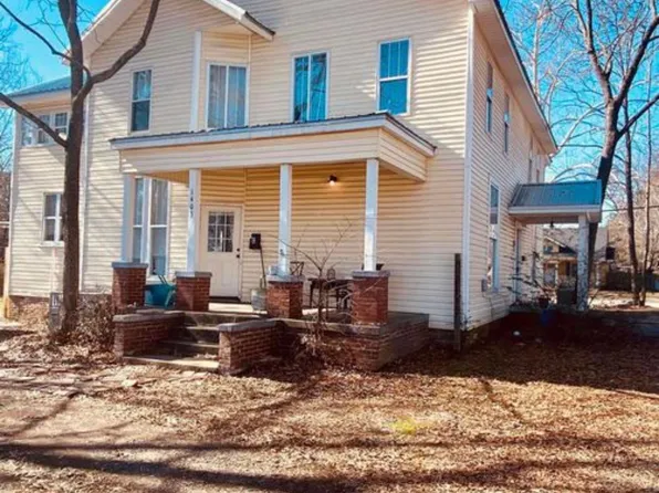 1403 Scott St #B, Conway, AR 72034