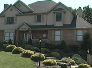 211 Scotch Pine Ct, Gibsonia, PA