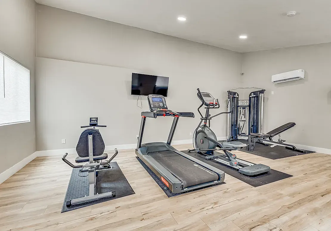 Shadow Ridge Apartments — Photo 4