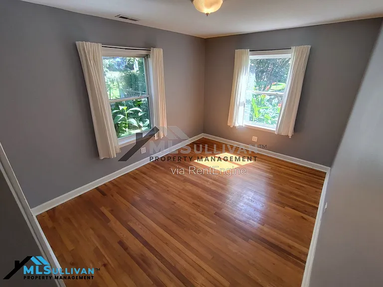 2519 Banner St — Photo 3