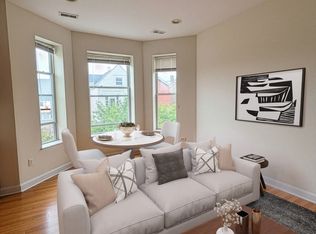 1406 W Superior St, Chicago, IL 60642