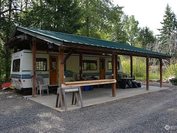 3rd image of 160 Mowich Lane
