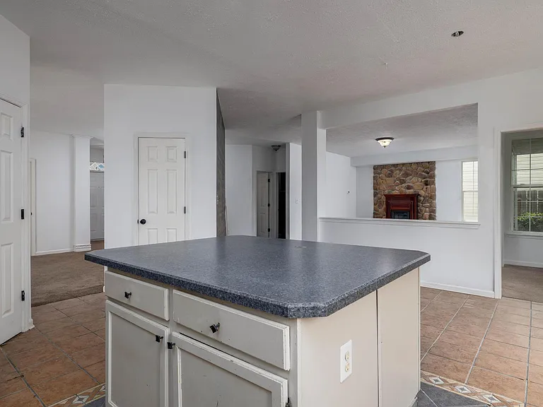 16776 Greensboro Dr — Photo 17