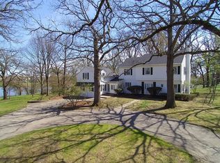 6S401 Shagbark Ln, Aurora, IL 60506